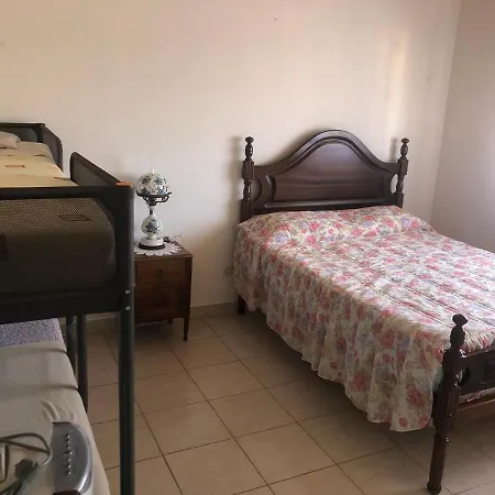 Charming With Private Rooftop Terrace Apartman *